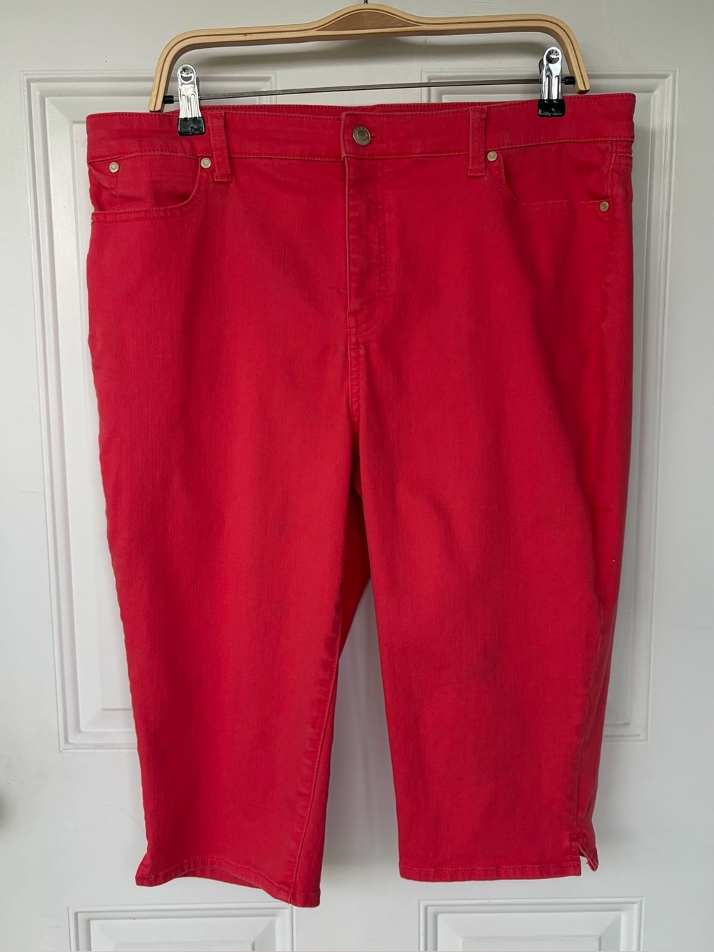 •Talbots• Coral Pedal Pusher Length Jeans - Size 16P